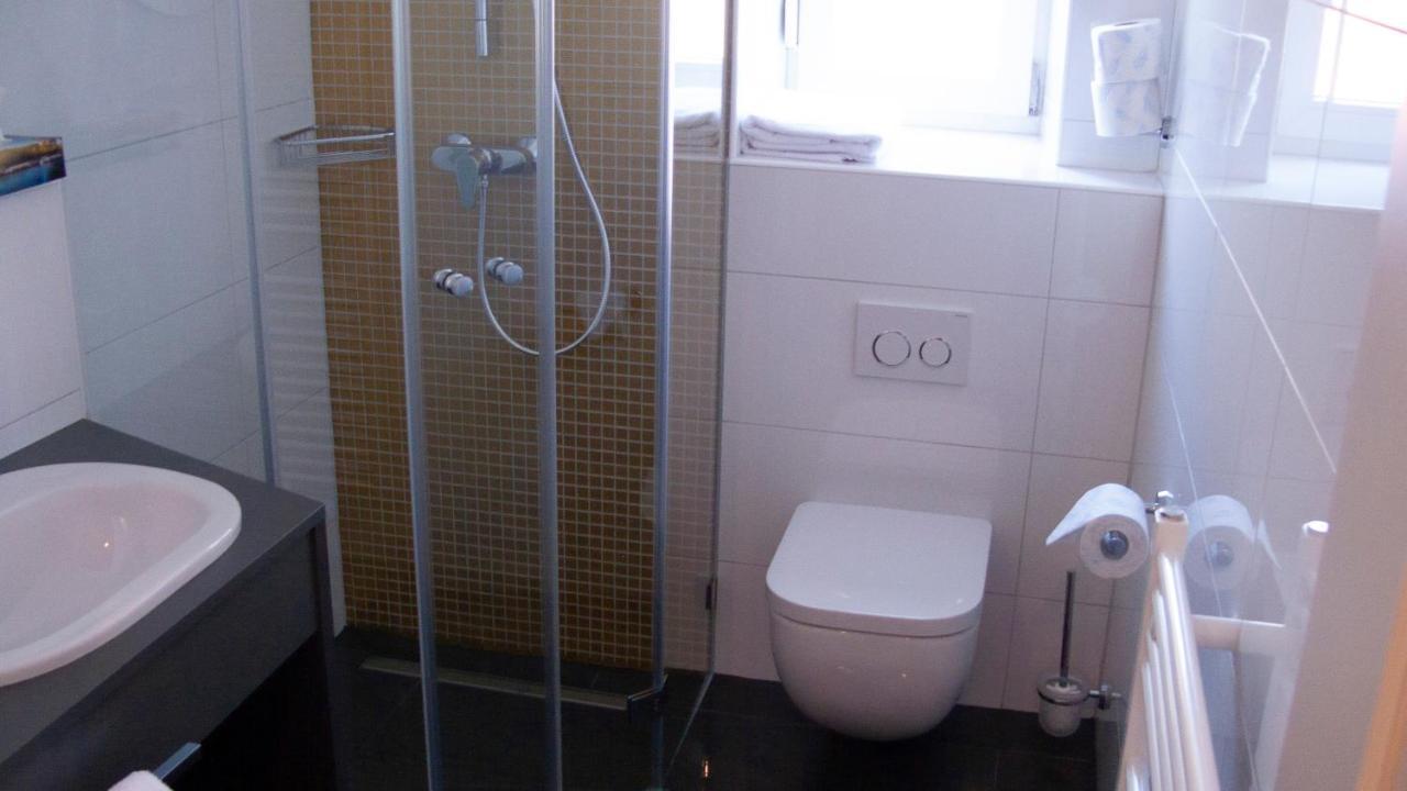 Apartmenthaus "Zum Birnbaum" Rosstal ภายนอก รูปภาพ