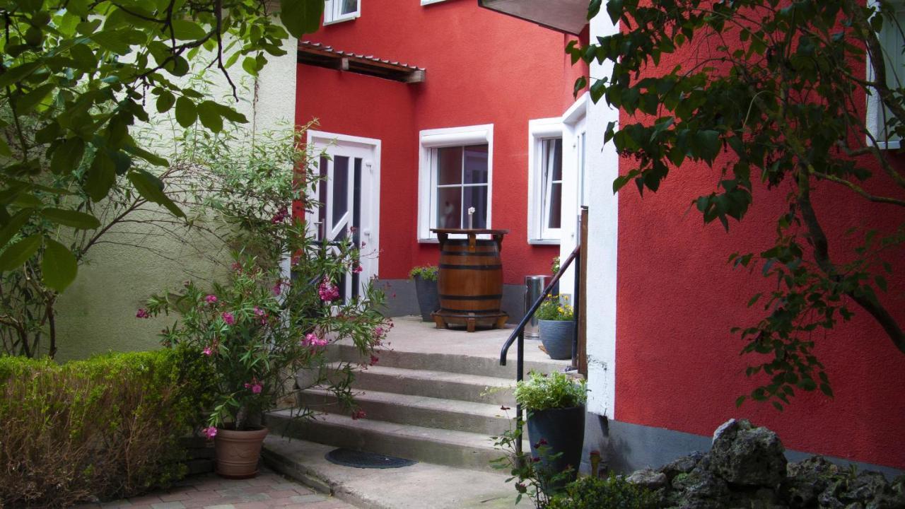 Apartmenthaus "Zum Birnbaum" Rosstal ภายนอก รูปภาพ
