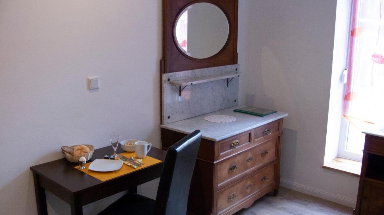 Apartmenthaus "Zum Birnbaum" Rosstal ภายนอก รูปภาพ
